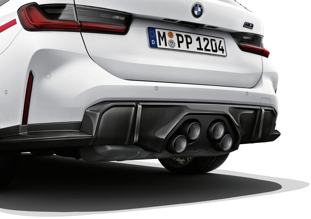 BMW M3 Touring M Performance Parts. Imagen escape.