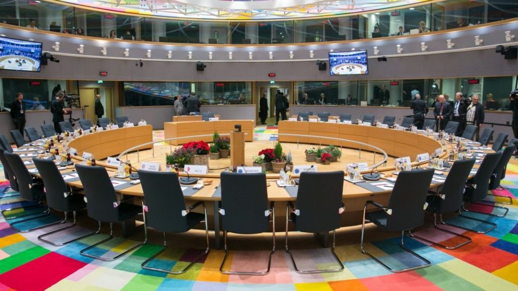Comisión europea dicta normas sobre el carnet