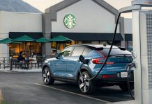 Starbucks ya tiene su red de cargadores gracias a Volvo