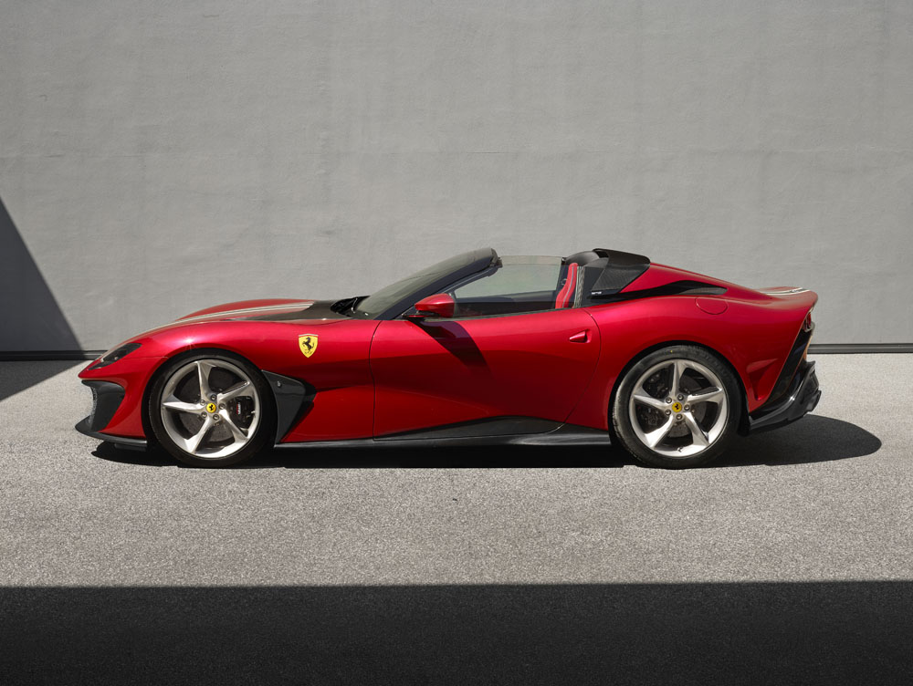 2022 Ferrari SP51 4 Motor16