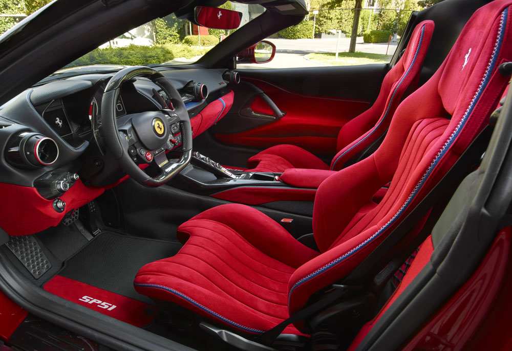 Ferrari SP51. Imagen estática interior.