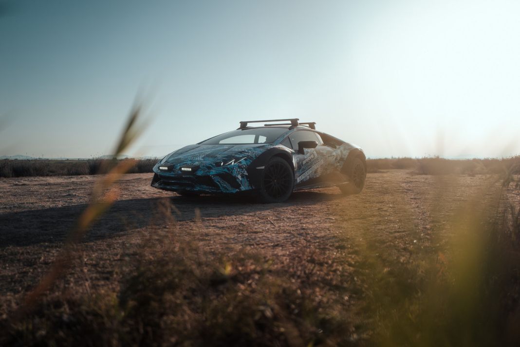 Lamborghini Huracán Sterrato. Imagen Teaser.