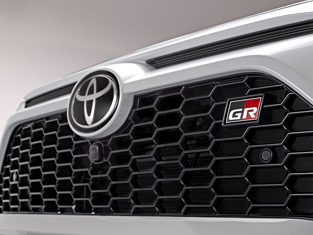 2022 Toyota RAV4 Hybrid GR Sport 9 Motor16