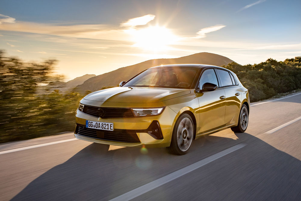 Los 10 híbridos enchufables más baratos: Opel Astra