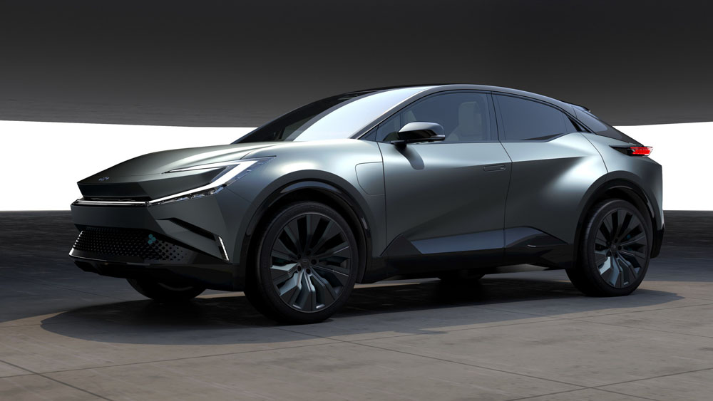 Toyota bZ Concept SUV Concept. Imagen estudio lateral.