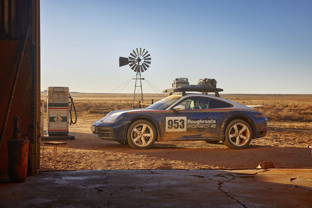 2022 porsche 911 Dakar 10 Motor16