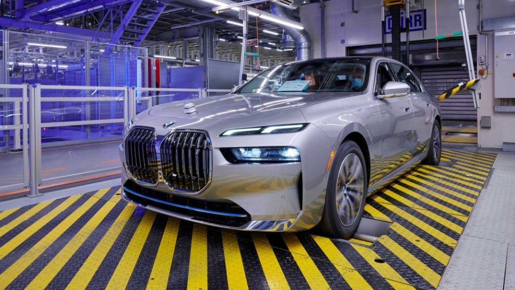 2022 BMW Serie 7 dos millones 10 1 Motor16