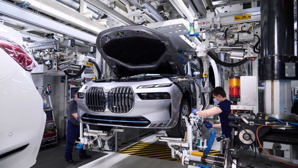 2022 BMW Serie 7 dos millones 8 Motor16