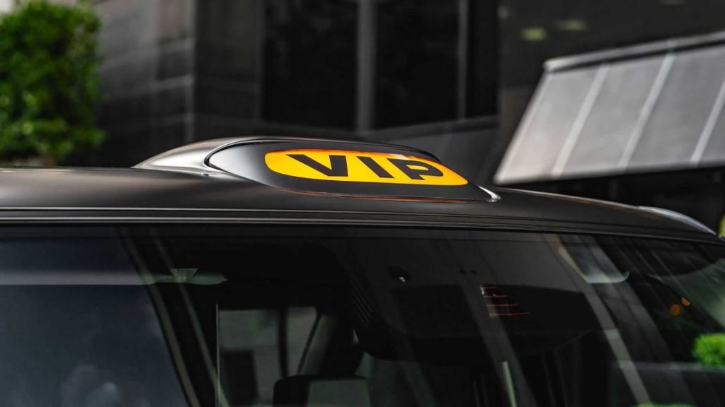 2022 london taxi tx5 kahn design 13 Motor16