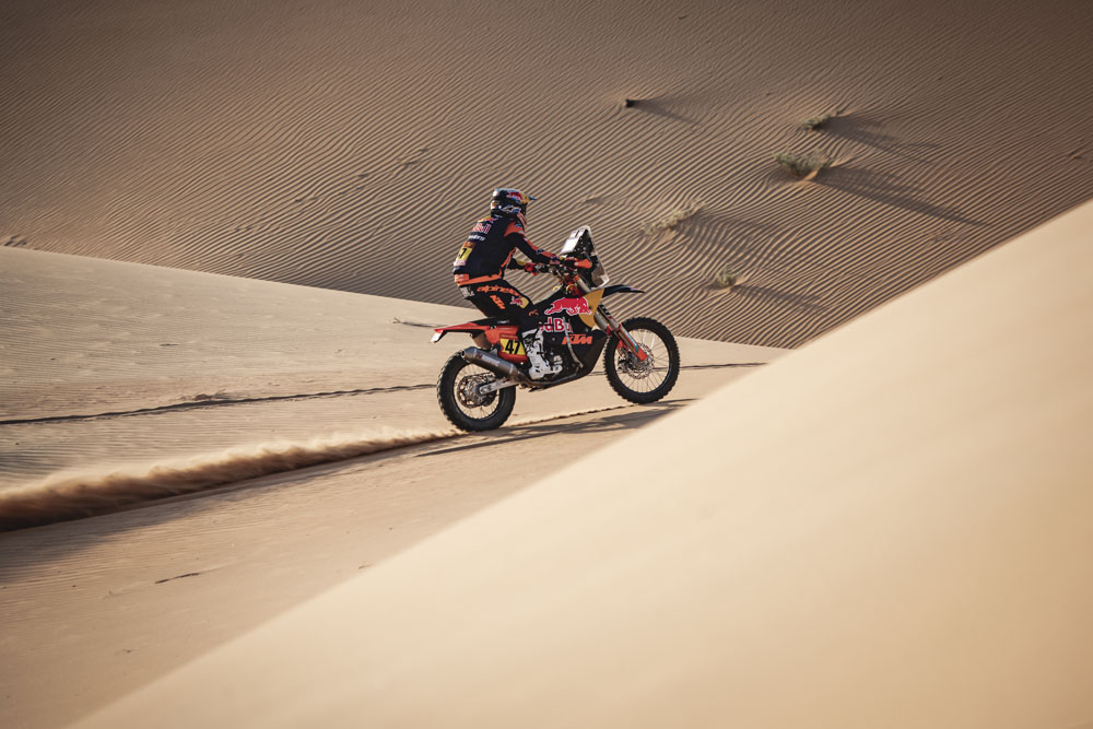Kevin Benavides ganó la categoría de motos en el Dakar 2023.