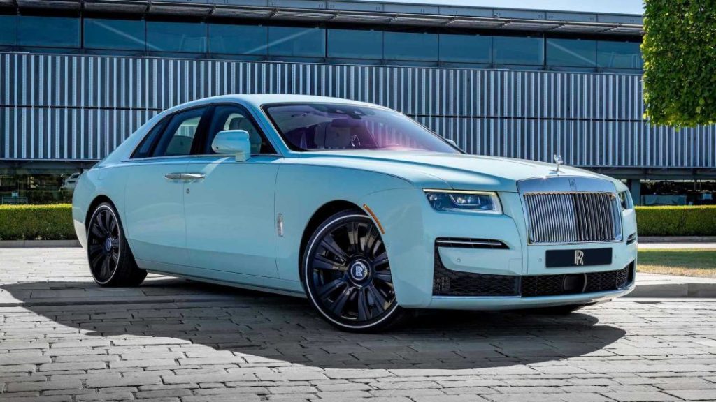 2023 Rolls Royce Bespoke 8 Motor16