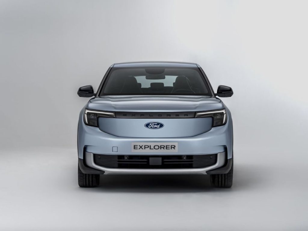 2023 Ford Explorer eléctrico. Imagen estudio frontal.