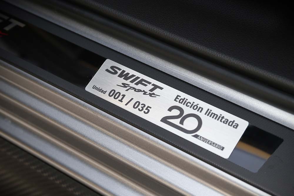 Suzuki Swift Sport 20 Aniversario 27 1 Motor16