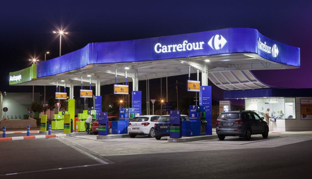 2023 gasolinera carrefour supermercado Motor16
