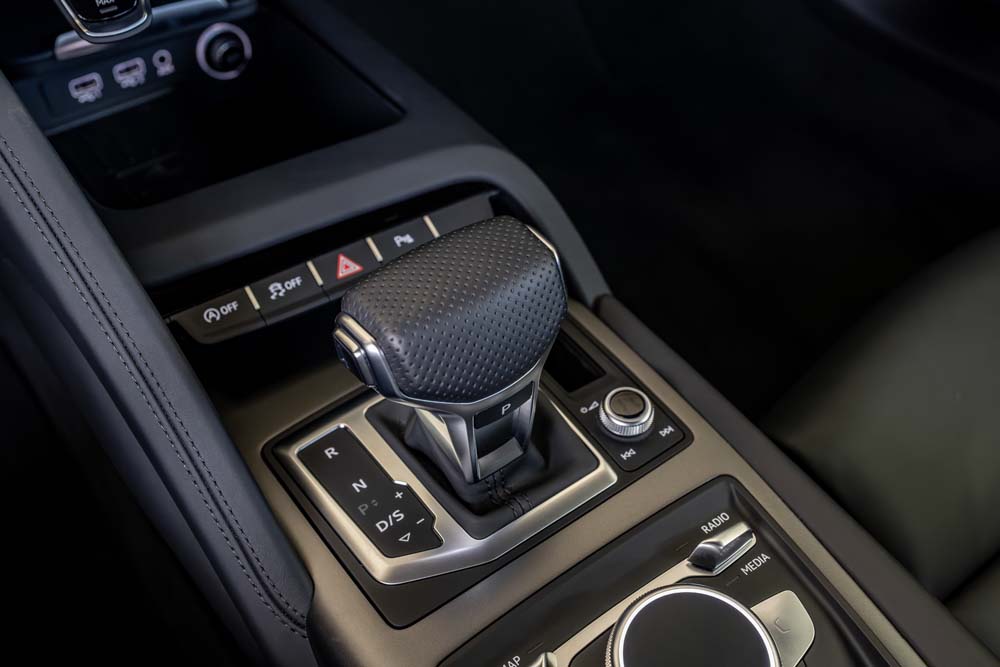 Audi R8 Coupe V10 performance quattro s tronic 11 Motor16
