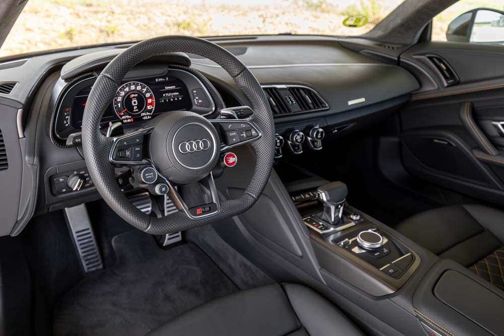 Audi R8 Coupe V10 performance quattro s tronic 4 Motor16