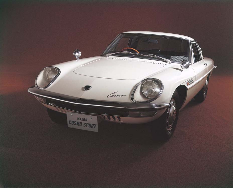 El Mazda Cosmo Sport fue el primer modelo de la marca que montó un motor rotativo.