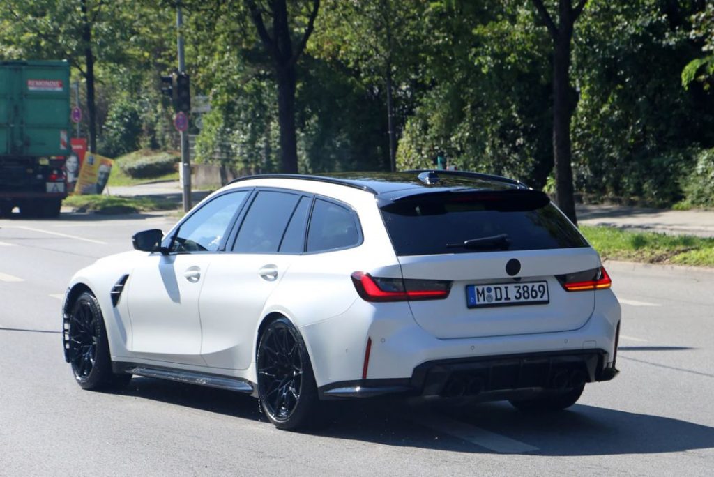 BMW M3 Touring Facelift 14 Motor16