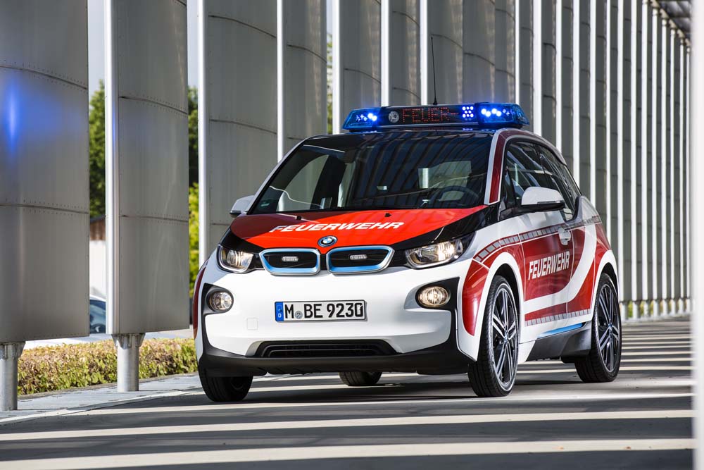 Vehiculos BMW de emergencia y autoridades 6 Motor16