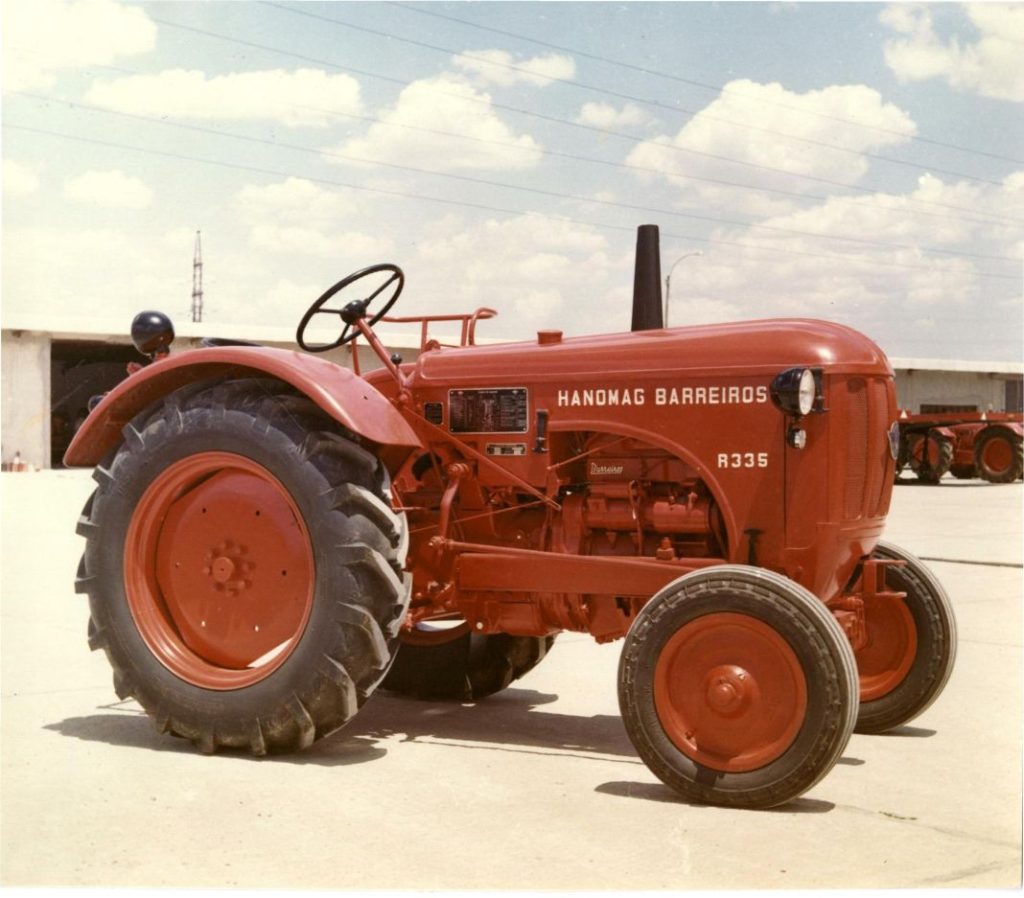 04. Tractor Hanomag Barreiros R. 335 2 Motor16