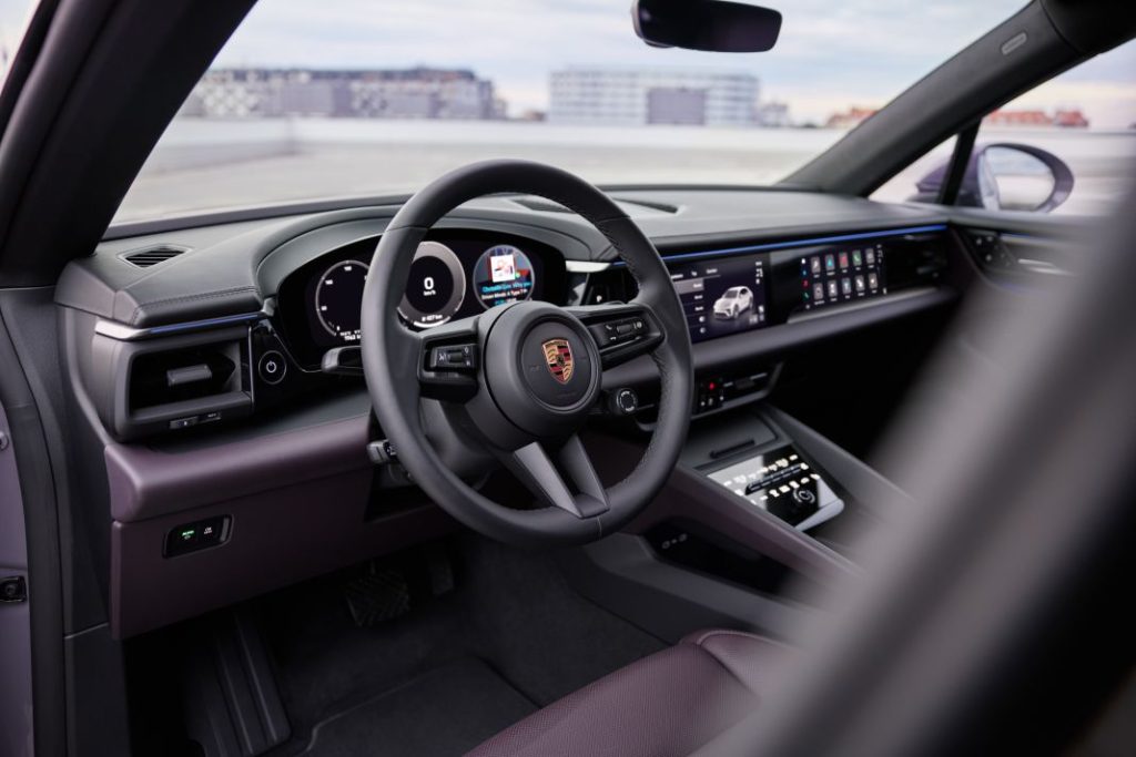 2024 Porsche Macan. Imagen interior.