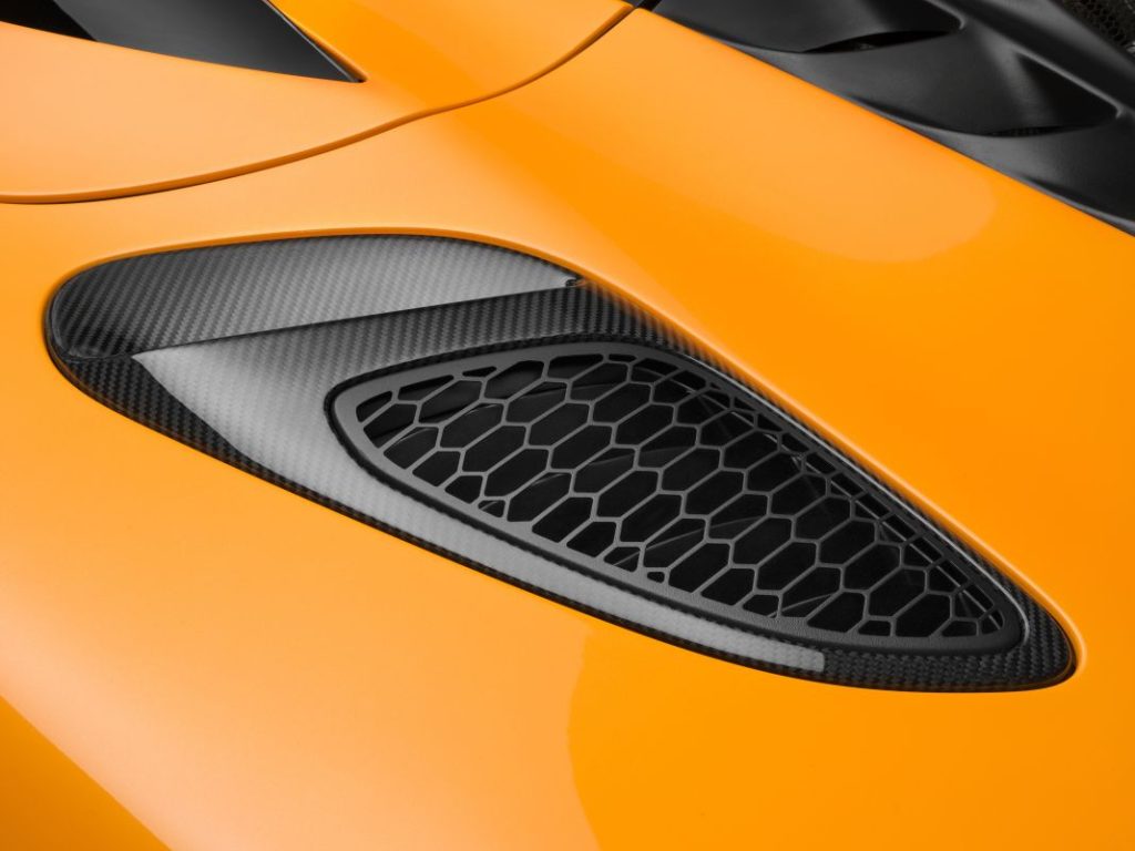 McLaren Artura Spider Rear Detail 3 Motor16