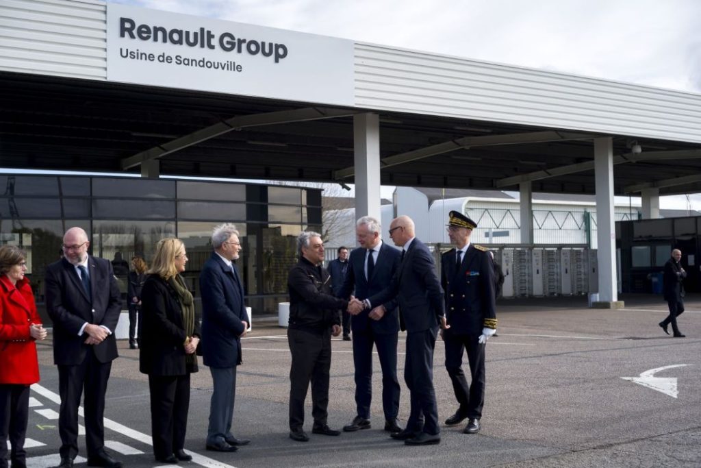 Renault Group8217s Sandouville plant is set to build a revolutionary generation of electric LCVs for Flexis SAS 4 Motor16